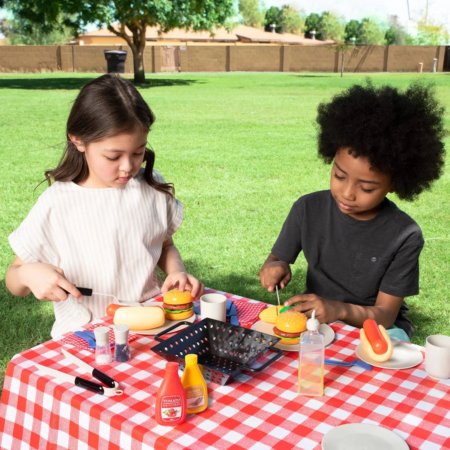Syncfun 27 Pcs Kids Kitchen Toy Playset, BBQ Grill Pretend Play Food Sets, Gift for Toddlers 2 3 4 Years Old Girls Boys