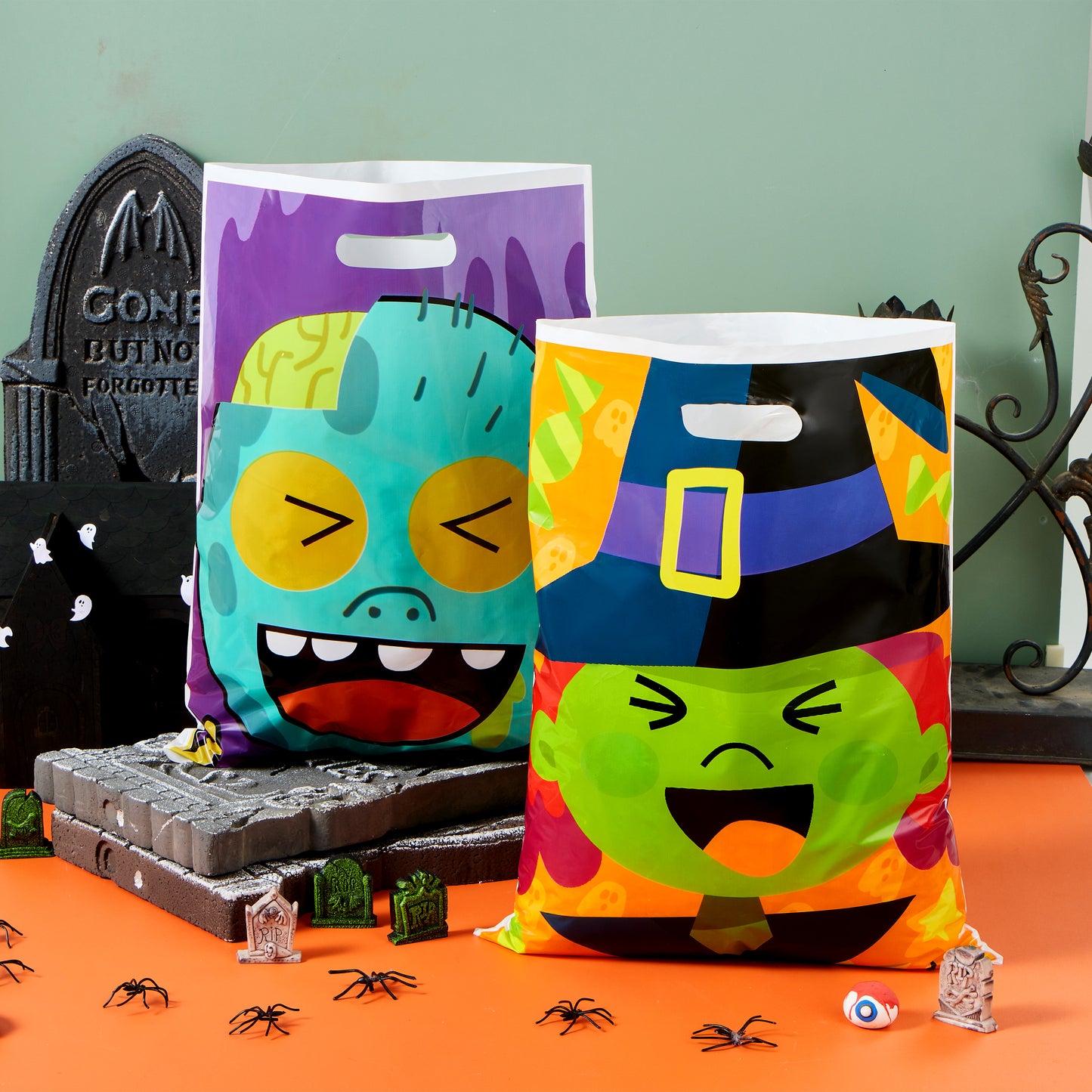 SYNCFUN 72 Pcs Halloween Treat Bags Goodie Bags Plastic Halloween Candy Bags Trick or Treat Creepy Designs Halloween Bags for Kids Trick or Treat,Classroom Goody Bags