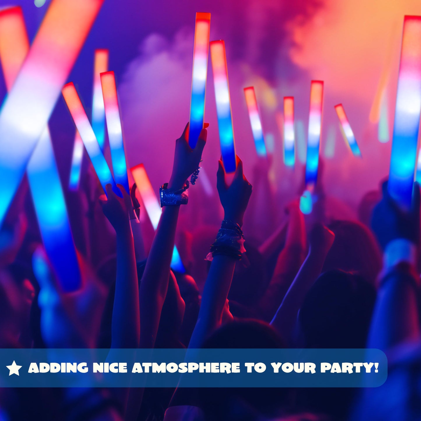 18 foam luminous sticks and red, white and blue patriotic LED sticks on July 4, providing children and adults with 3 flashing carols