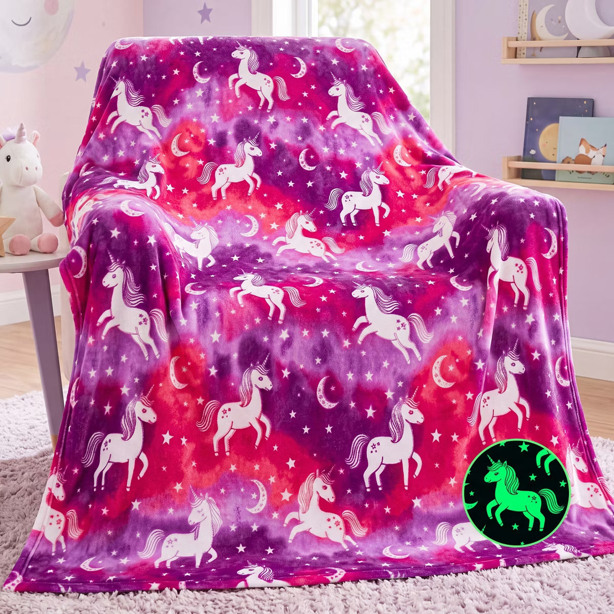 Throw Glow in the Dark Flannel Blanket – Gradient Unicorn