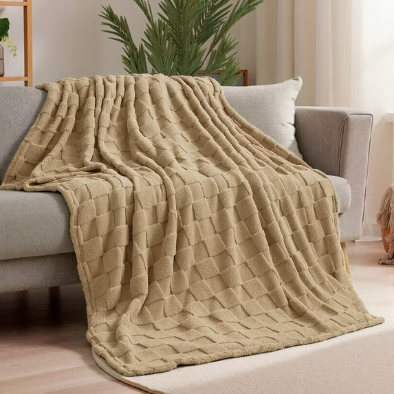 Joyfy Soft Brown Fleece Twin Blanket Checkered 60x80 Inches, 280GSM Cozy Cute Blanket for Bed - Aesthetic Home Room Decor and Gift for Women, Mom, Girls