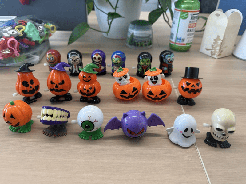 Joyfy Halloween Windup Toys, 18 PCS