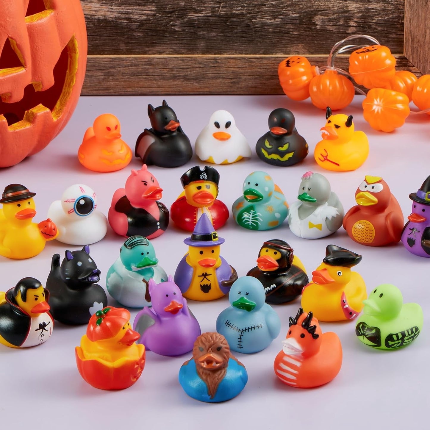 Joyfy Halloween Advent Calendar Rubber Ducks, 31 pcs