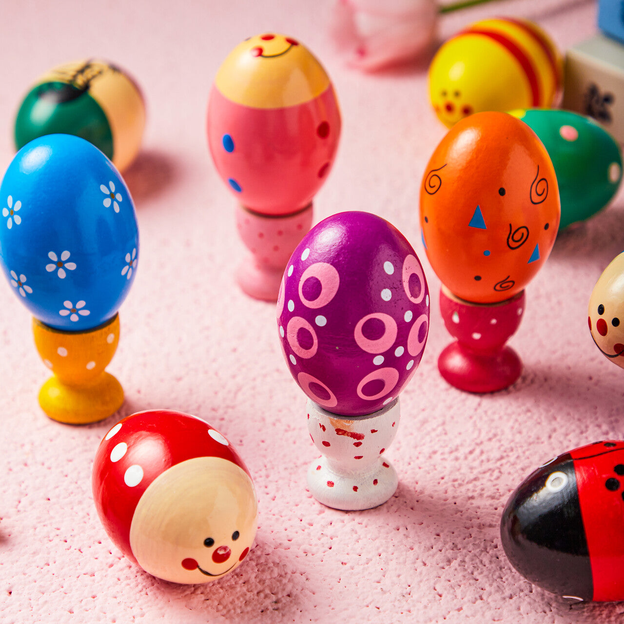 Syncfun 12 pcs 3" Wooden Easter Eggs Shakers Maracas Percussion Musical Toys, Easter Gifts for Kids Toddlers, Easter Basket Stuffers Fillers, Party Favors, Classroom Prize Supplies