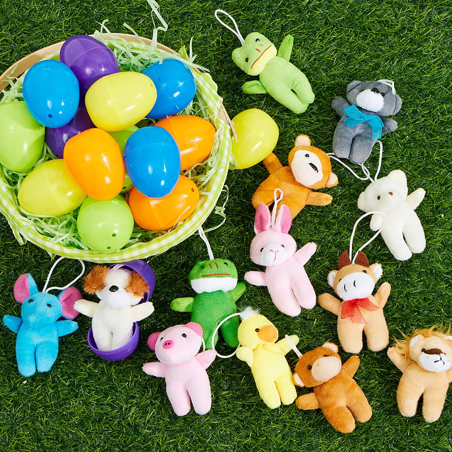 15 children pre charge Easter eggs with plush animals, fill Easter baskets with mini animal keychains,