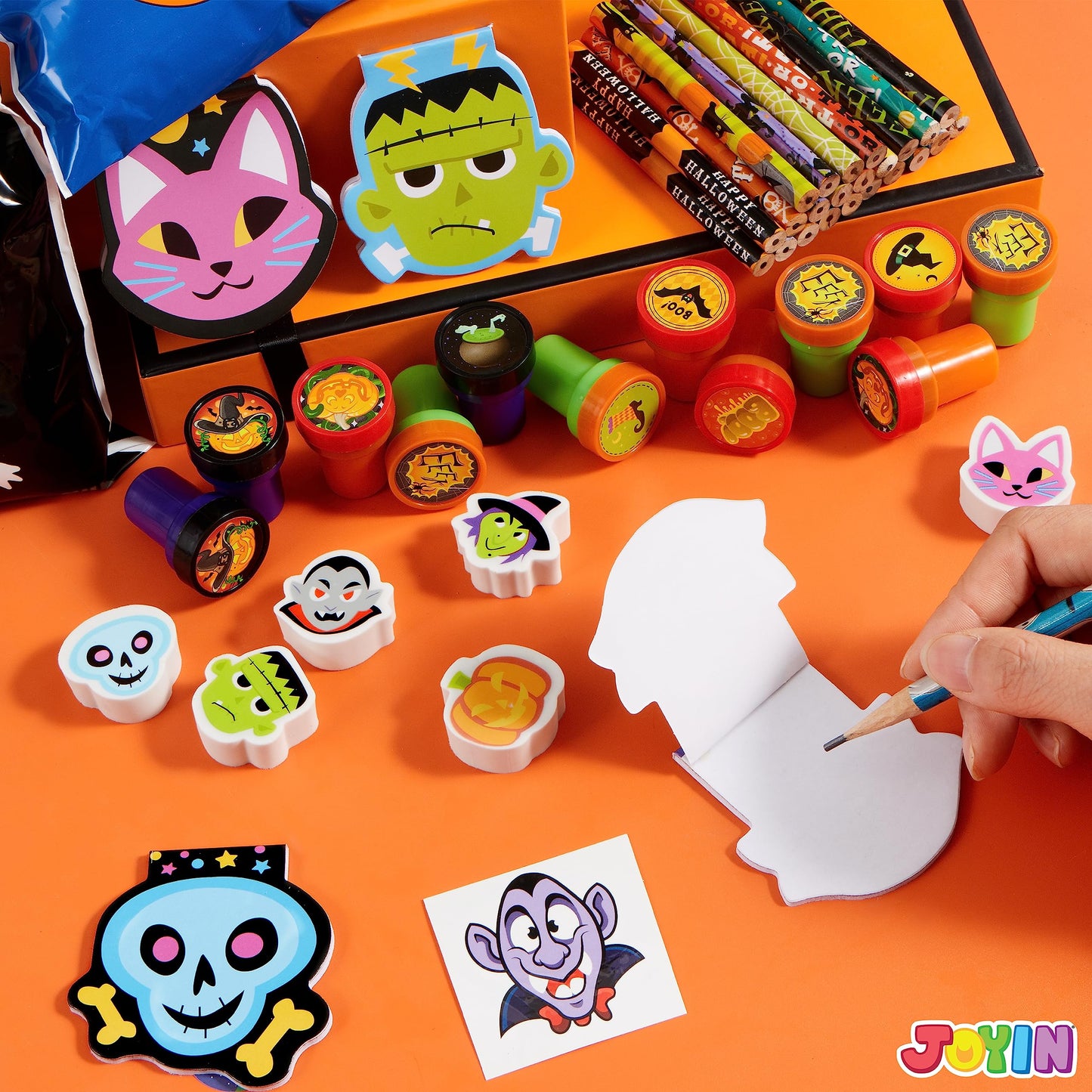 SYNCFUN 168 Packs Halloween Stationery Party Favors,Halloween Gifts for Kids,Halloween Goodies Including Halloween Trick or Treat Bags,Notepads,Stamps,Pencils,Stickers and Tattoos