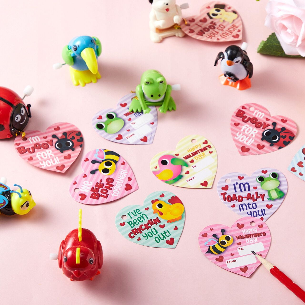 28 PCS Valentines Wind-up Toy with Cards for Kids, Valentines Party Favors, Goody Bag Fillers, Valentine Exchange Cards, Novelty Funny Gifts, Valentines Gift Cards