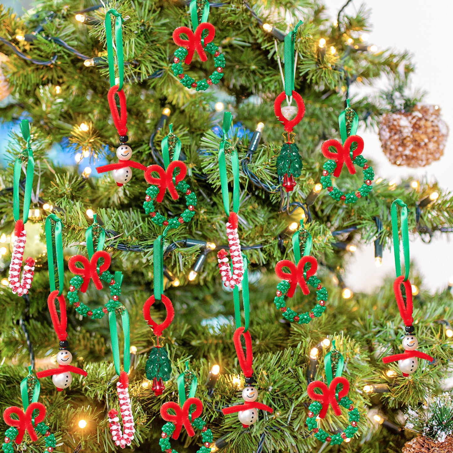 Joyfy Christmas Beaded Ornament Craft, Make up to 40 Hanging Ornaments of Snowman, Xmas Tree,Candy Canes and Wreaths for DIY Xmas Ornaments Craft(Age 14+)