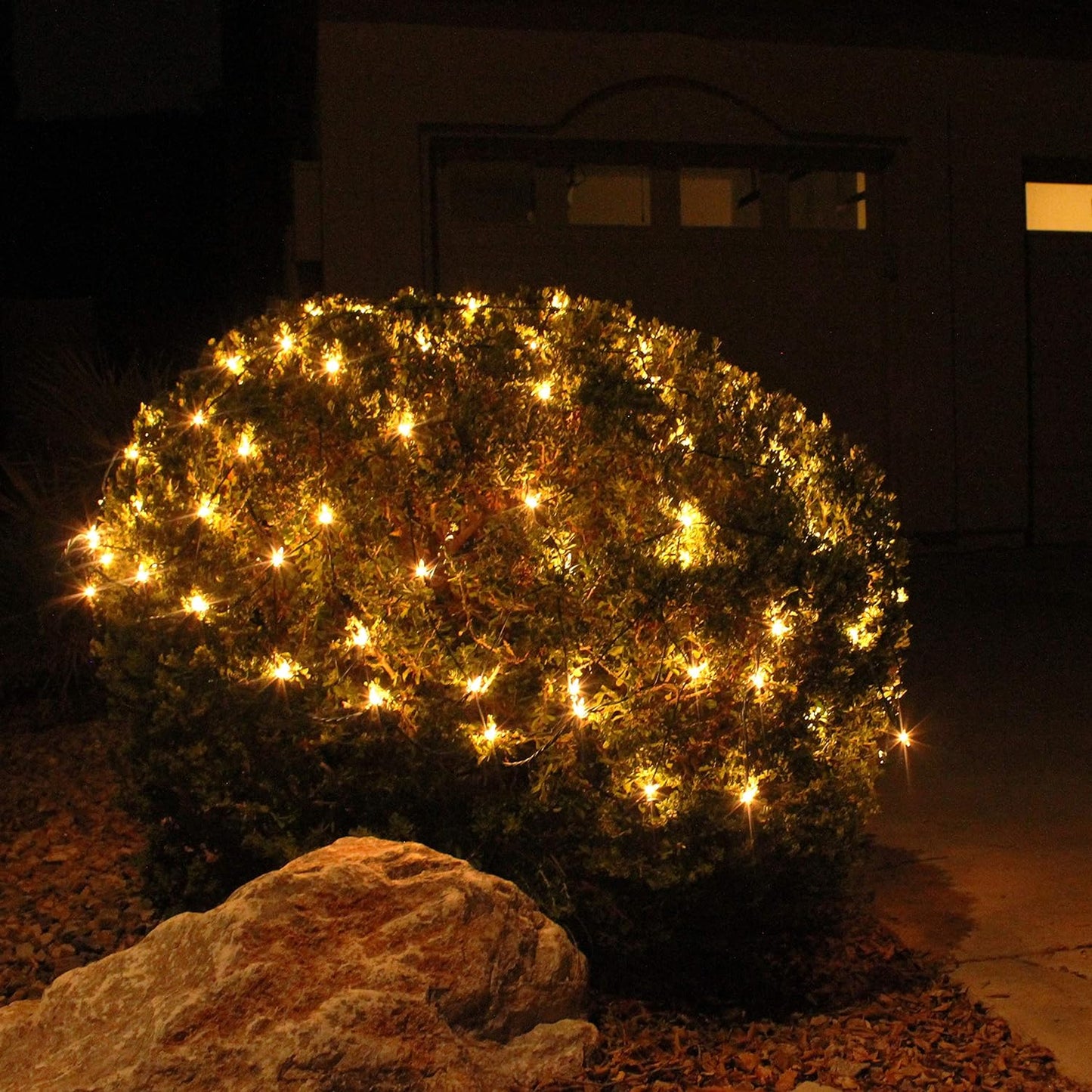 Syncfun 2 Pack of 100 Christmas Net Lights for Bushes,4 x 6 FT Warm White Incandescent Christmas Lights Net Lights Outdoor Mesh Lights for Bushes Garden Party Xmas Tree Decoration