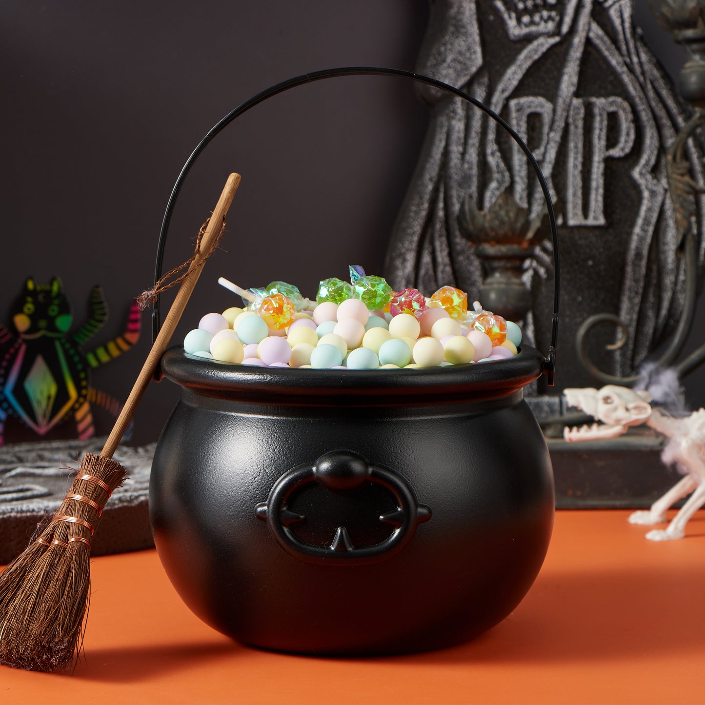 Joyfy 1 Pack Halloween Cauldron with Handle,Large Halloween Candy Bucket Basket Candy Bowl Halloween Bucket Plastic Cauldron Trick or Treat Bucket