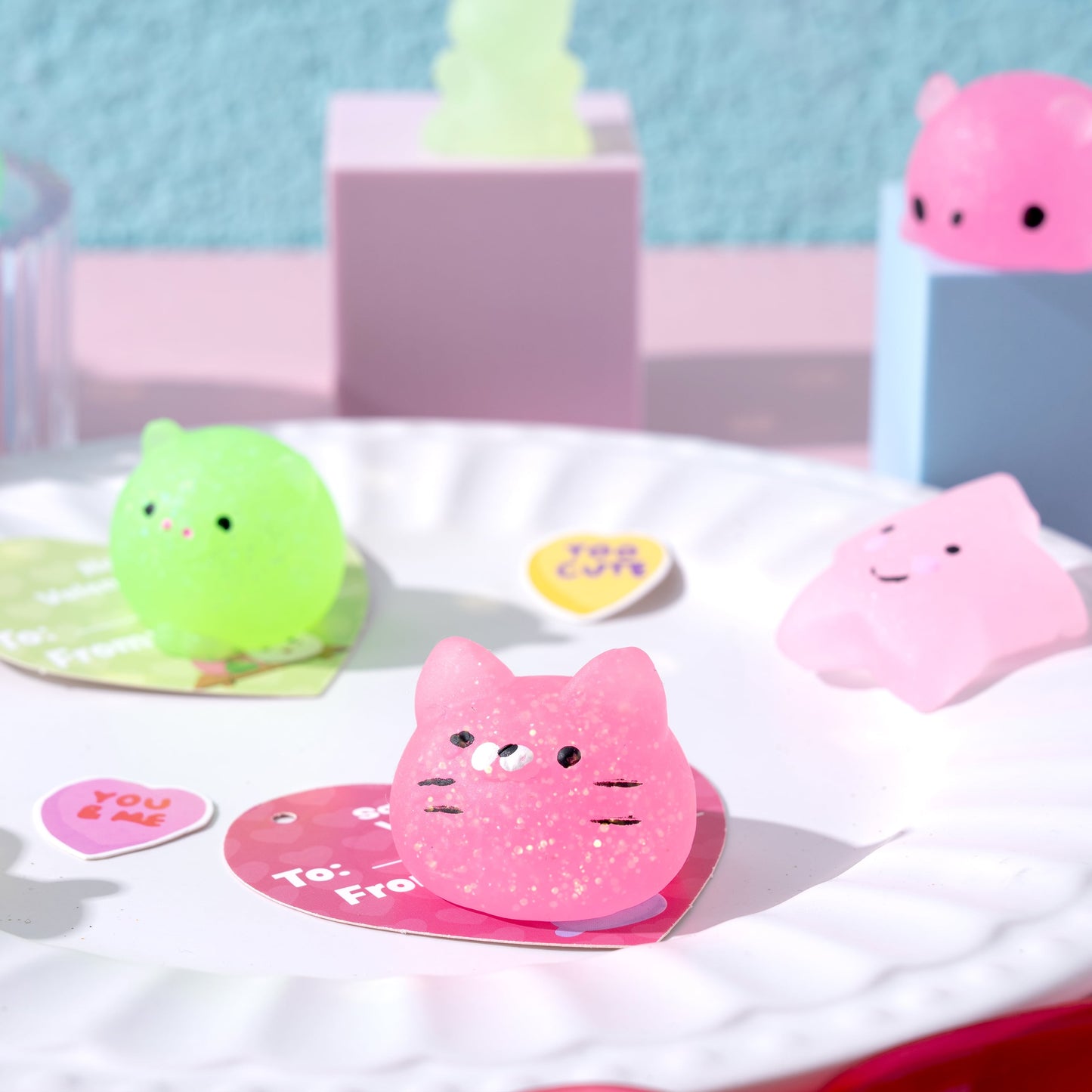 28 Packs Gift Cards with Glitter Mochi Squishy Toys, Stress Relief Fidget Toys, Cute Squeeze Toys for Kids Valentine’s Party Favor, Classroom Exchange Prizes, Exchange Gifts and Greeting Cards