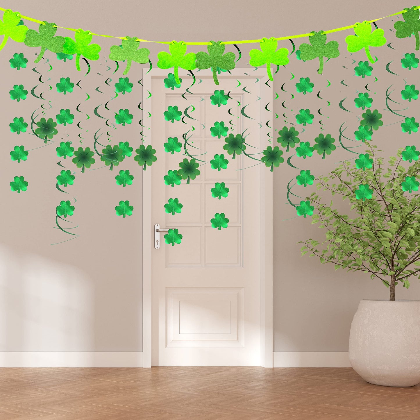 27 pieces of St. Patrick's Day decorations, featuring Irish St. Patrick's green clover foil strings and hanging vortices with Garland