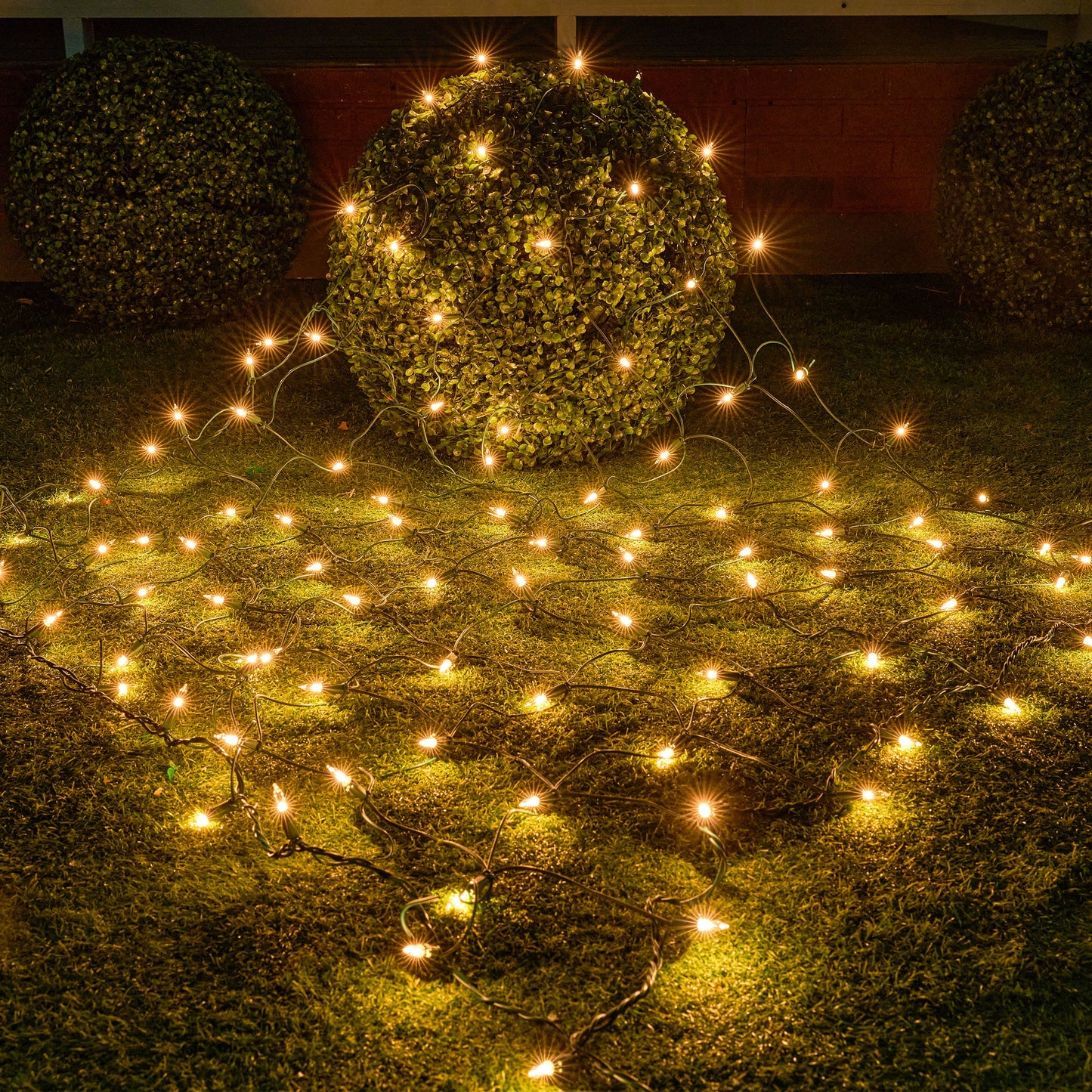 Syncfun 150 Christmas Net Lights for Bushes,4 x 6 FT Warm White Incandescent Christmas Lights Net Lights Outdoor Mesh Lights for Bushes Garden Party Xmas Tree Decoration