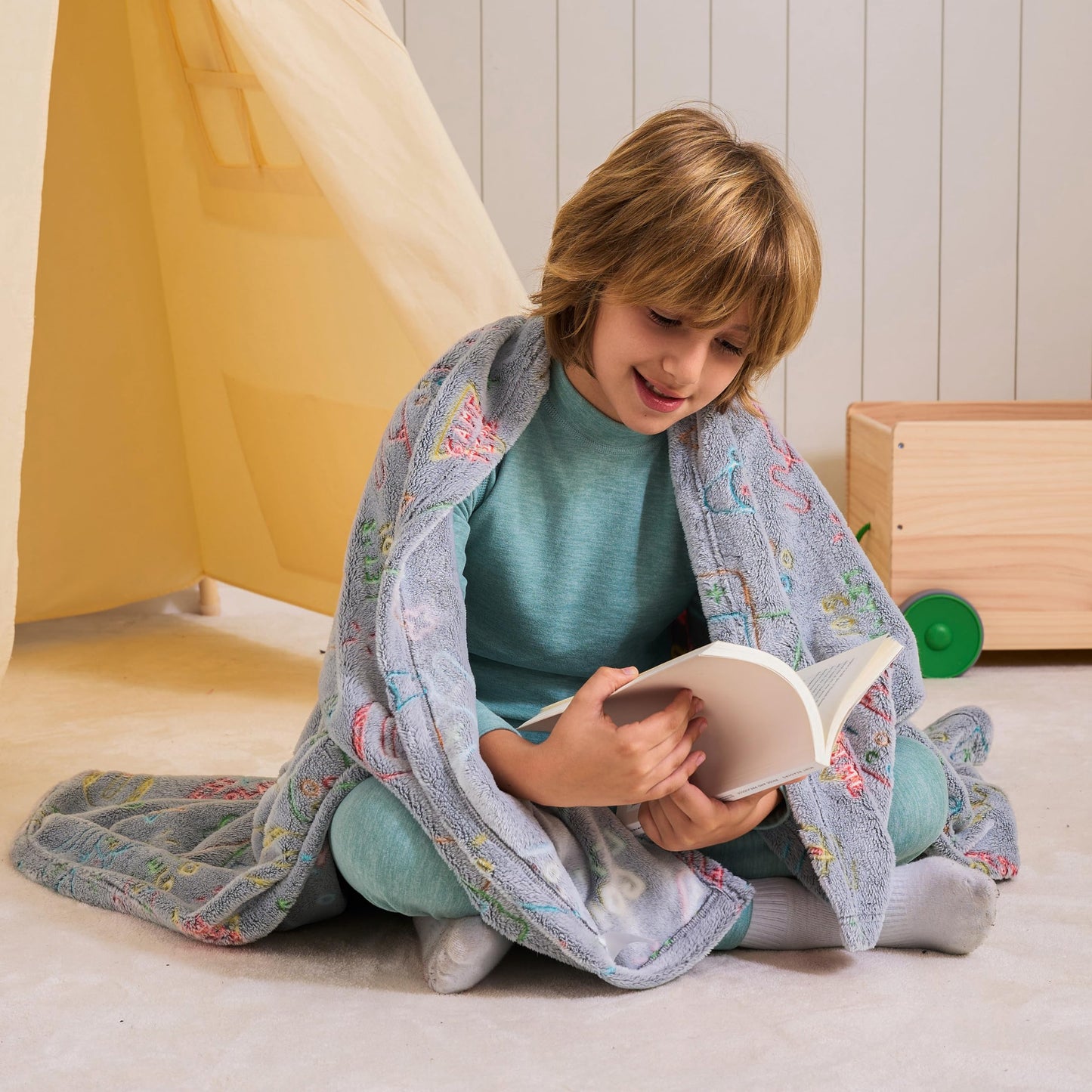 Joyfy Glow in The Dark Blanket-Gaming 50" x 60" Soft Cozy Flannel Kids Throw Blanket Gifts for Boys Girls 2 3 4 5 6