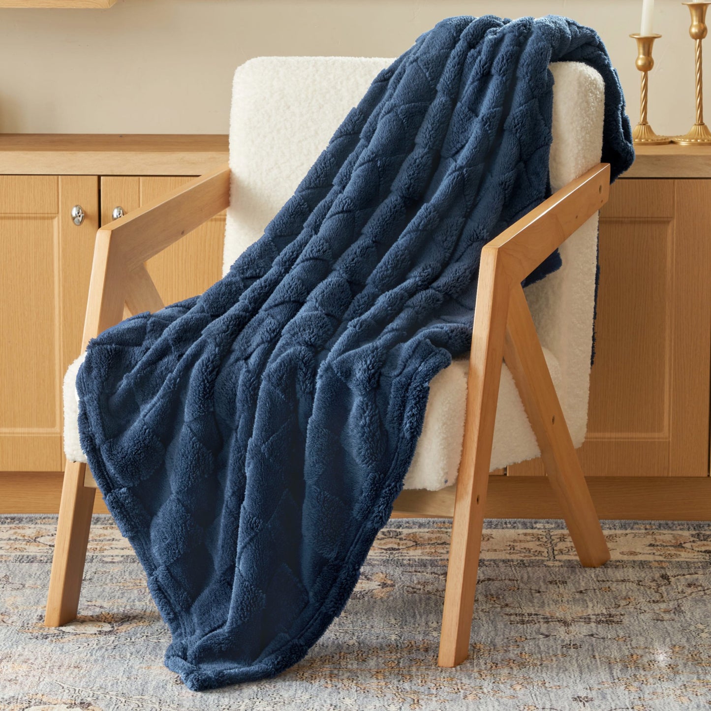 Joyfy Soft Blue Fleece Checkered Twin Blanket 50x60 Inches, 280GSM Cozy Cute Throw for Couch - Aesthetic Home Room Decor and Gift for Women, Mom, Girls