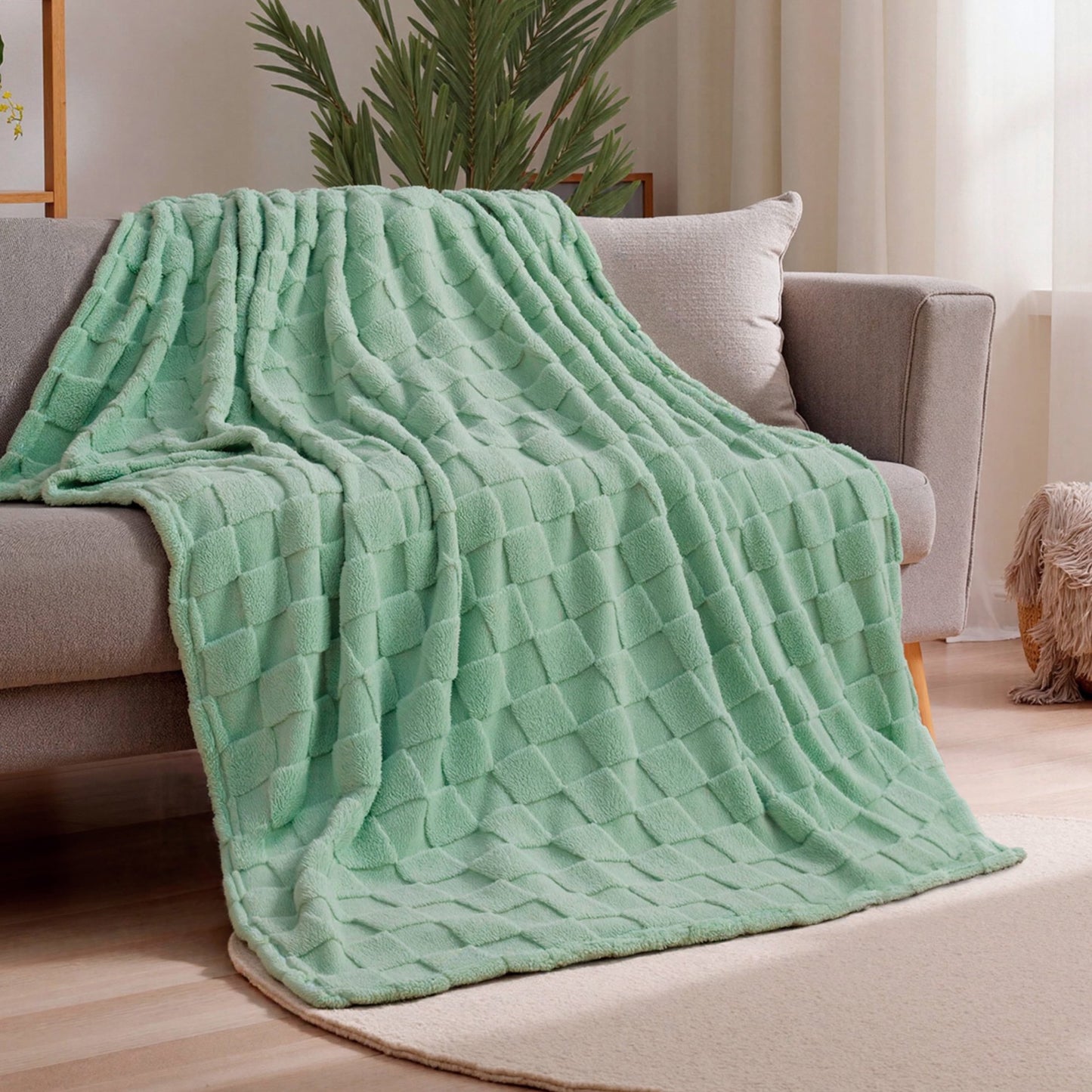 Joyfy Soft Sage Green Fleece Twin Blanket Checkered 60x80 Inches, 280GSM Cozy Cute Blanket for Bed - Aesthetic Home Room Decor and Gift for Women, Mom, Girls