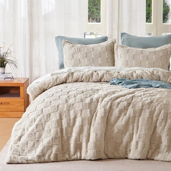 Joyfy Tufted California King Comforter Set, 3 Pieces Beige Boho California King Bedding Set with 1 Plaid Geometric Comforter and 2 Pillow Shams, Checkered Bed in a Bag for All Seasons