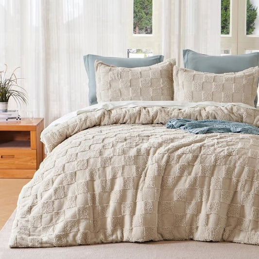 Joyfy Tufted California King Comforter Set, 3 Pieces Beige Boho California King Bedding Set with 1 Plaid Geometric Comforter and 2 Pillow Shams, Checkered Bed in a Bag for All Seasons