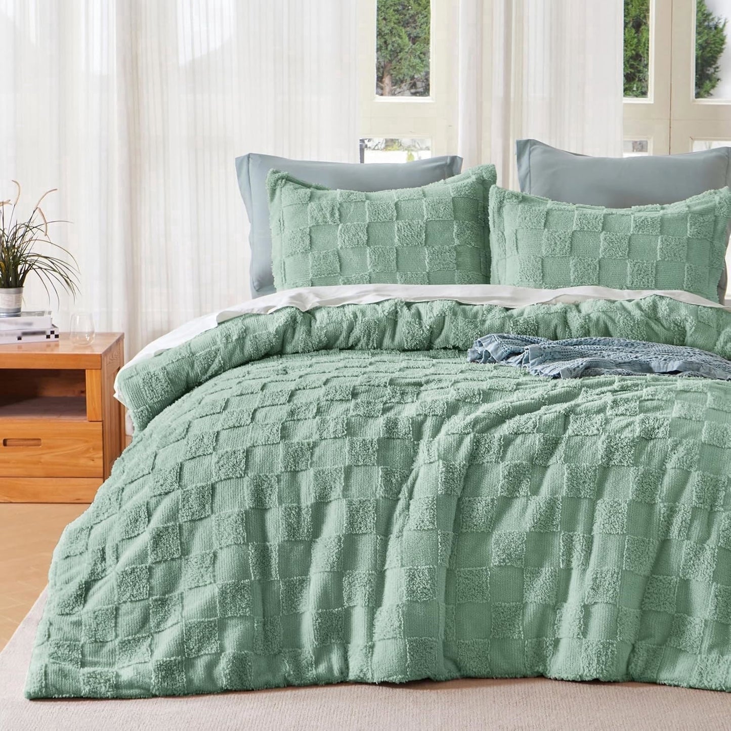 Joyfy Tufted King Size Comforter Set, 3 Pieces Sage Green Boho King Bedding Set with 1 Plaid Geometric Comforter and 2 Pillow Shams, Checkered Bed in a Bag for All Seasons