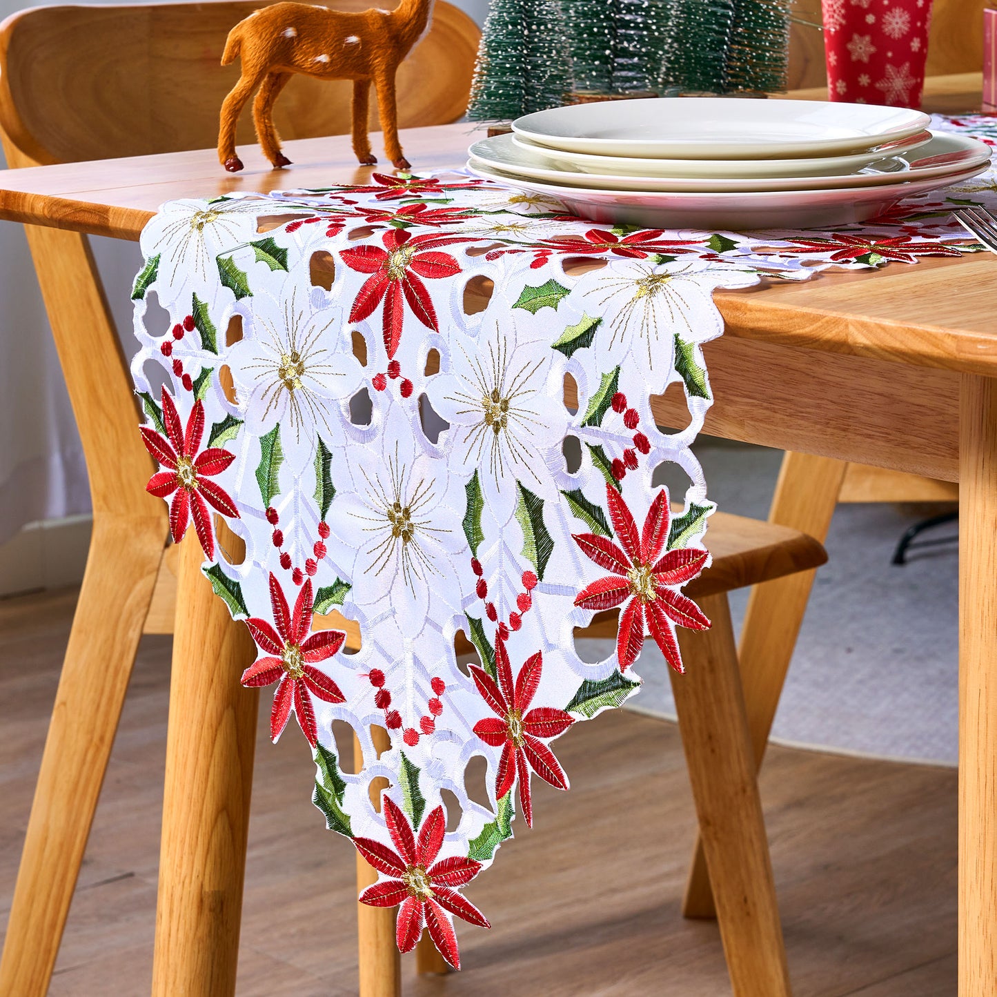 SYNCFUN Holly Leaf Embroidered Table Runner