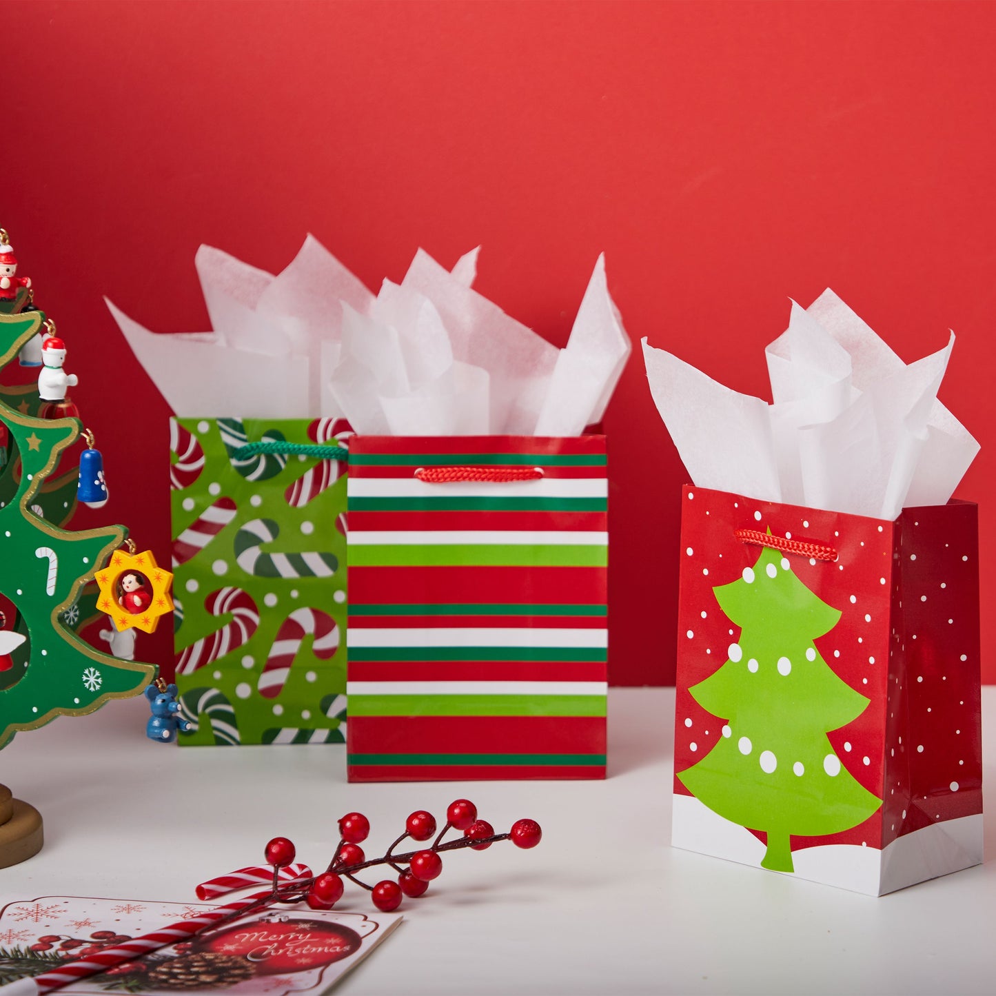 Joyfy 18 Pcs Christmas Holiday Goody Bags, 6 Assorted Christmas Designs Goodie Bags for Classrooms, Party Favors, Small Gift Bags, Kraft Bags and Christmas Craft Bags