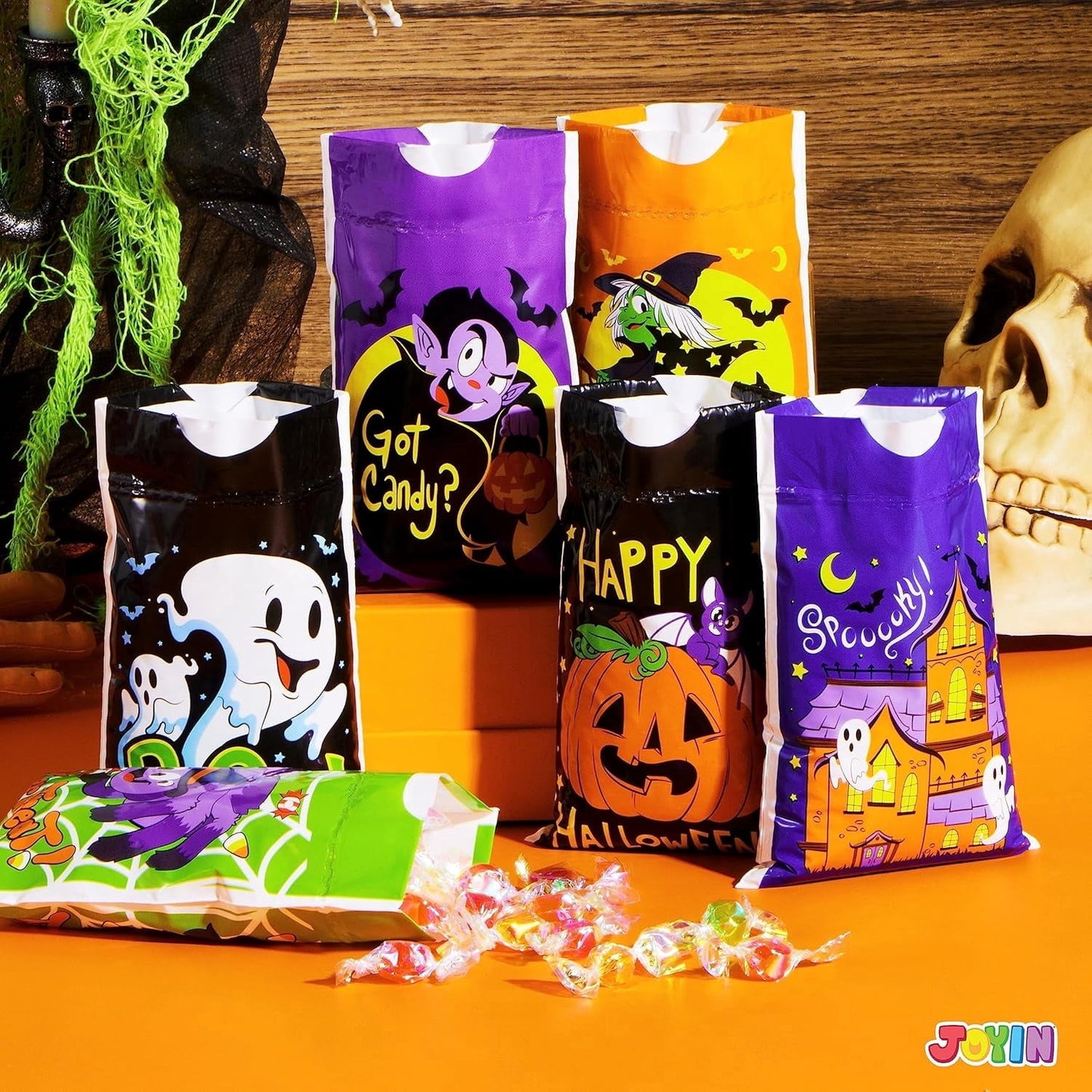 Joyfy 60 PCS Halloween Treat Bags for Kids, Drawstring Candy Bags Goodie Bags, Exchange Classroom Gift bag for Halloween Party Favors Decorations Supplies
