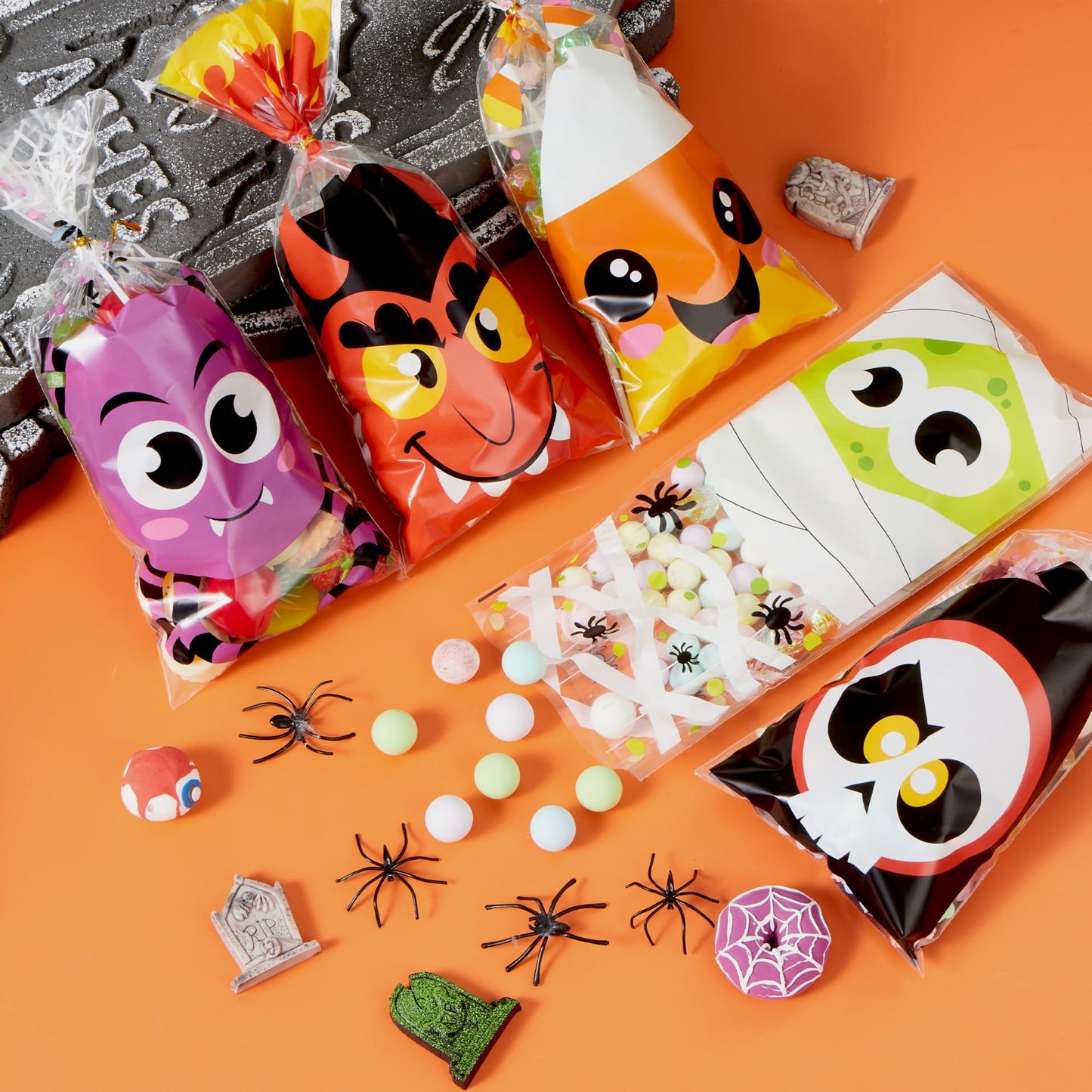 Joyfy 108 Pcs Halloween Treat Bags Cellophane Bags with Twist Ties,Goodie Bags for Snack Cookie Candy,Halloween Gift Trick or Treat Bags,Halloween Party Supplies