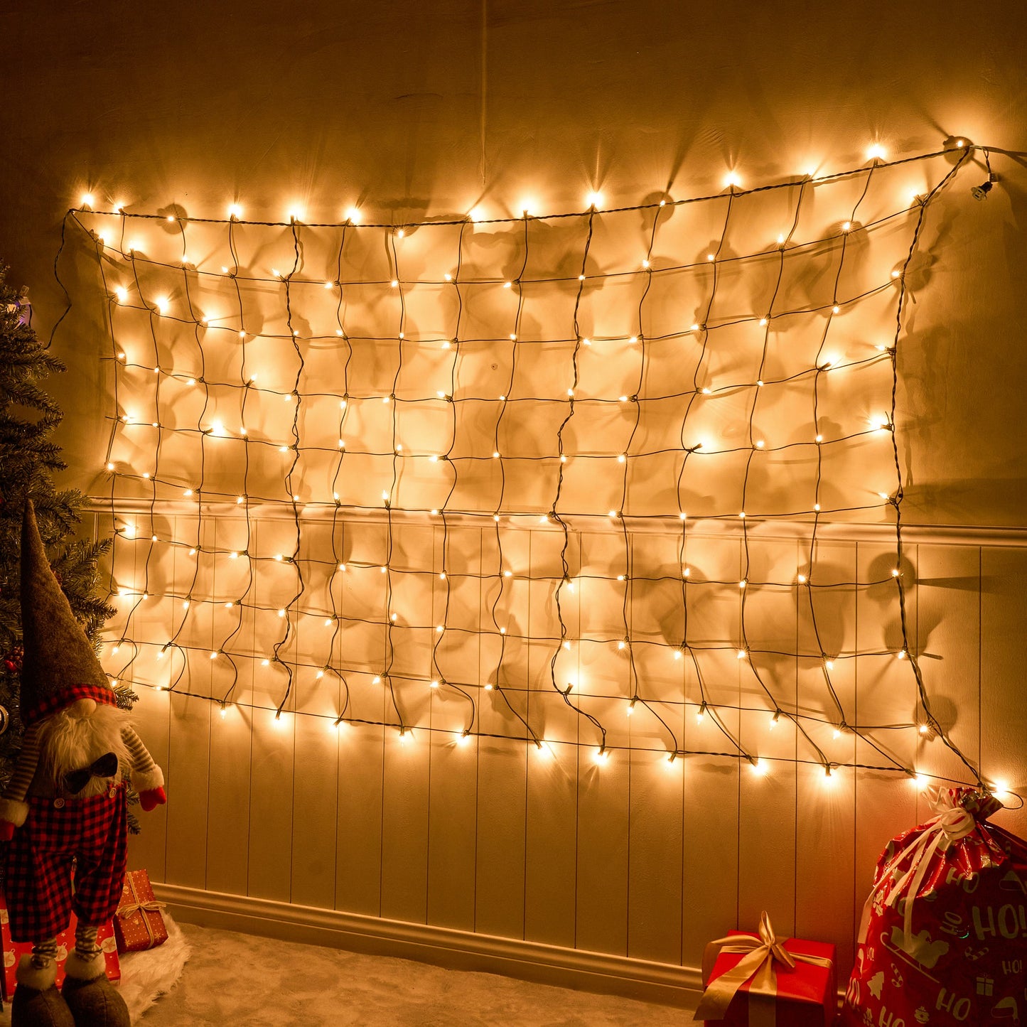 Syncfun 150 Christmas Net Lights for Bushes,4 x 6 FT Warm White Incandescent Christmas Lights Net Lights Outdoor Mesh Lights for Bushes Garden Party Xmas Tree Decoration