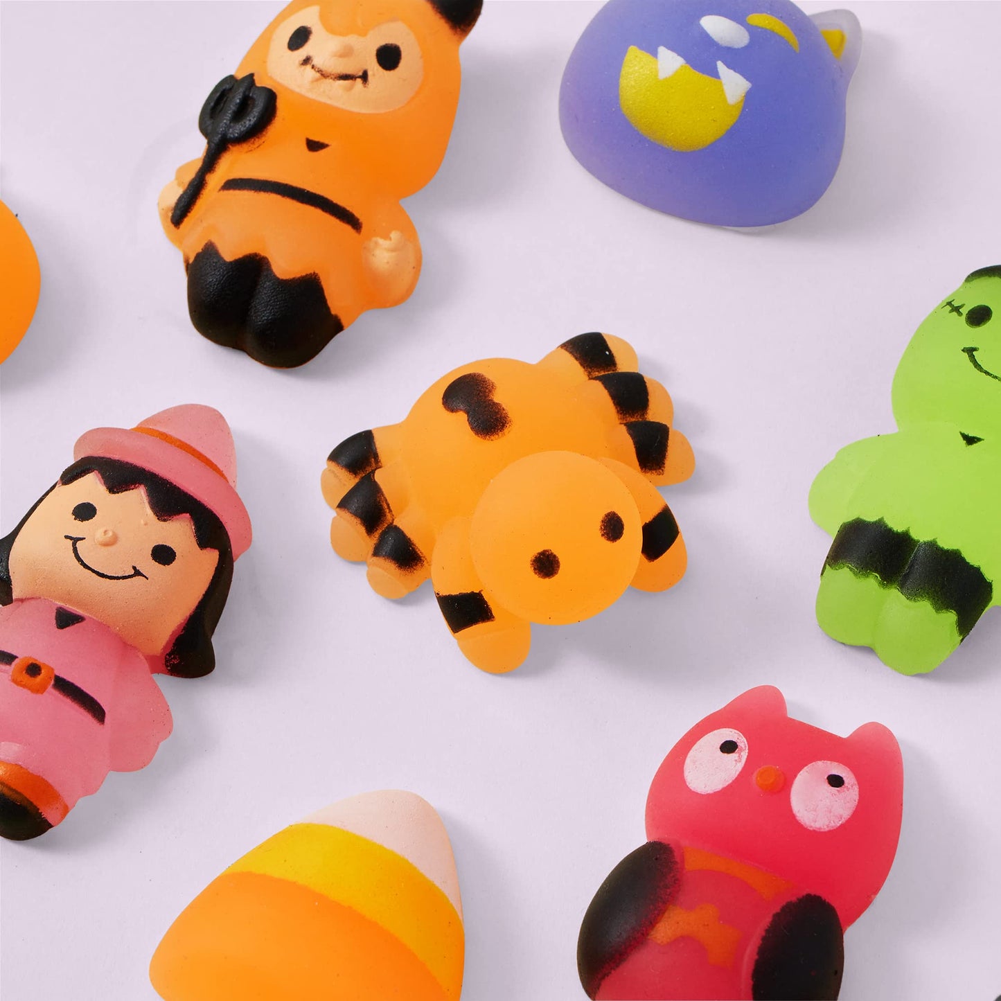 Joyfy 24 Pcs Halloween Mochi Squishy Toys,Glow in The Dark Squishy Toys for Kids,Halloween Classroom Favors Prizes Party Favors,Claw Machine Filler for Kids,Stress Relief Toys
