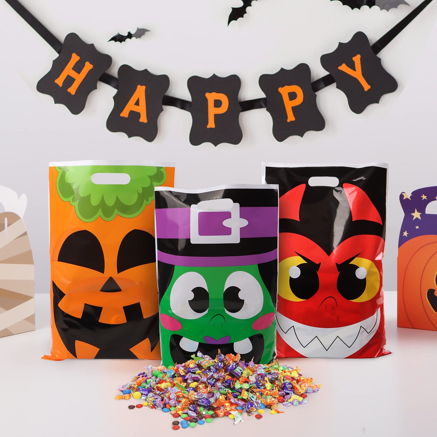 SYNCFUN 72 Pcs Halloween Treat Bags Goodie Bags Plastic Halloween Candy Bags Trick or Treat Creepy Designs Halloween Bags for Kids Trick or Treat,Classroom Goody Bags