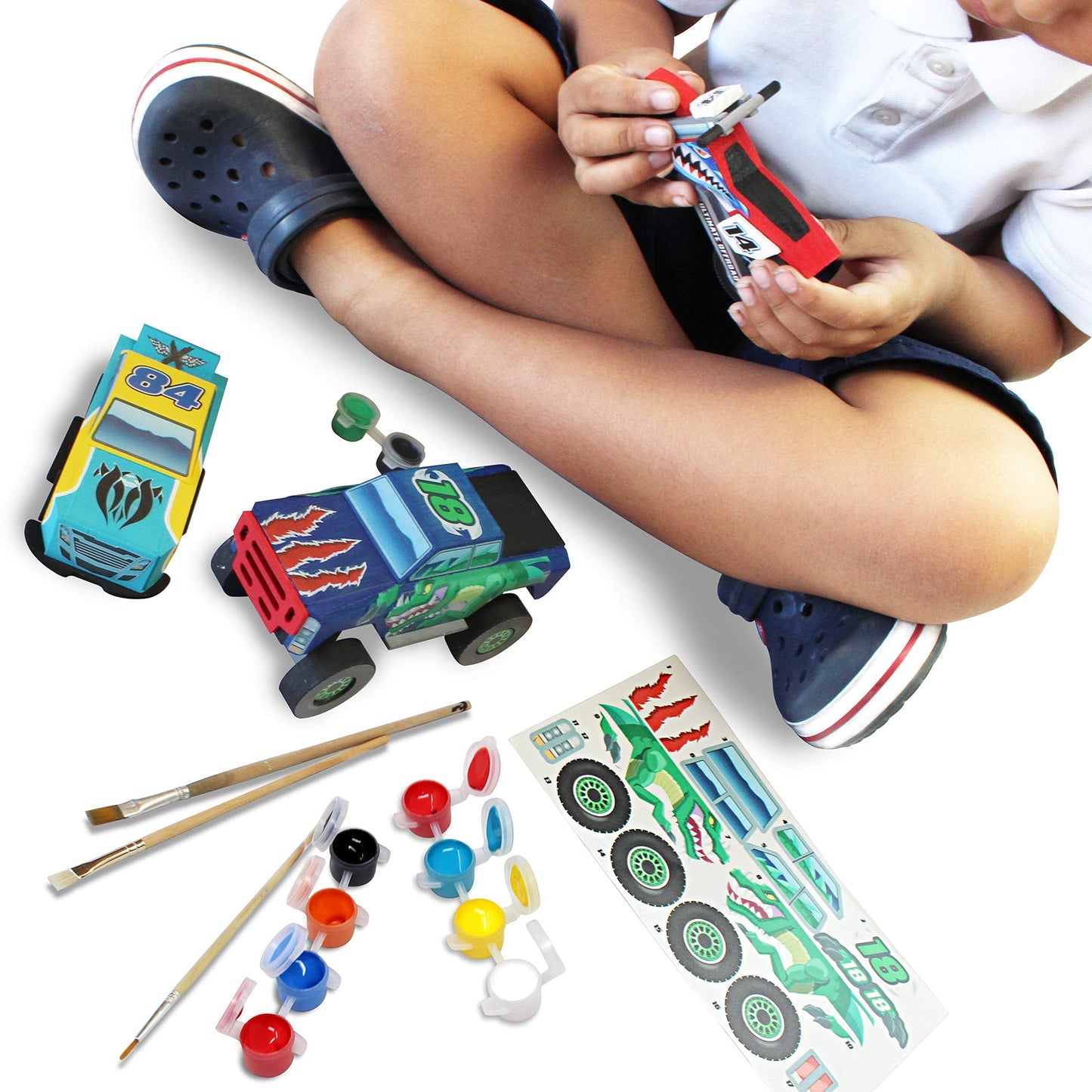 SYNCFUN 3 Piece DIY Wooden Race Car Painting Kit for Kids, Birthday Toy for Boys Girls Ages 6+