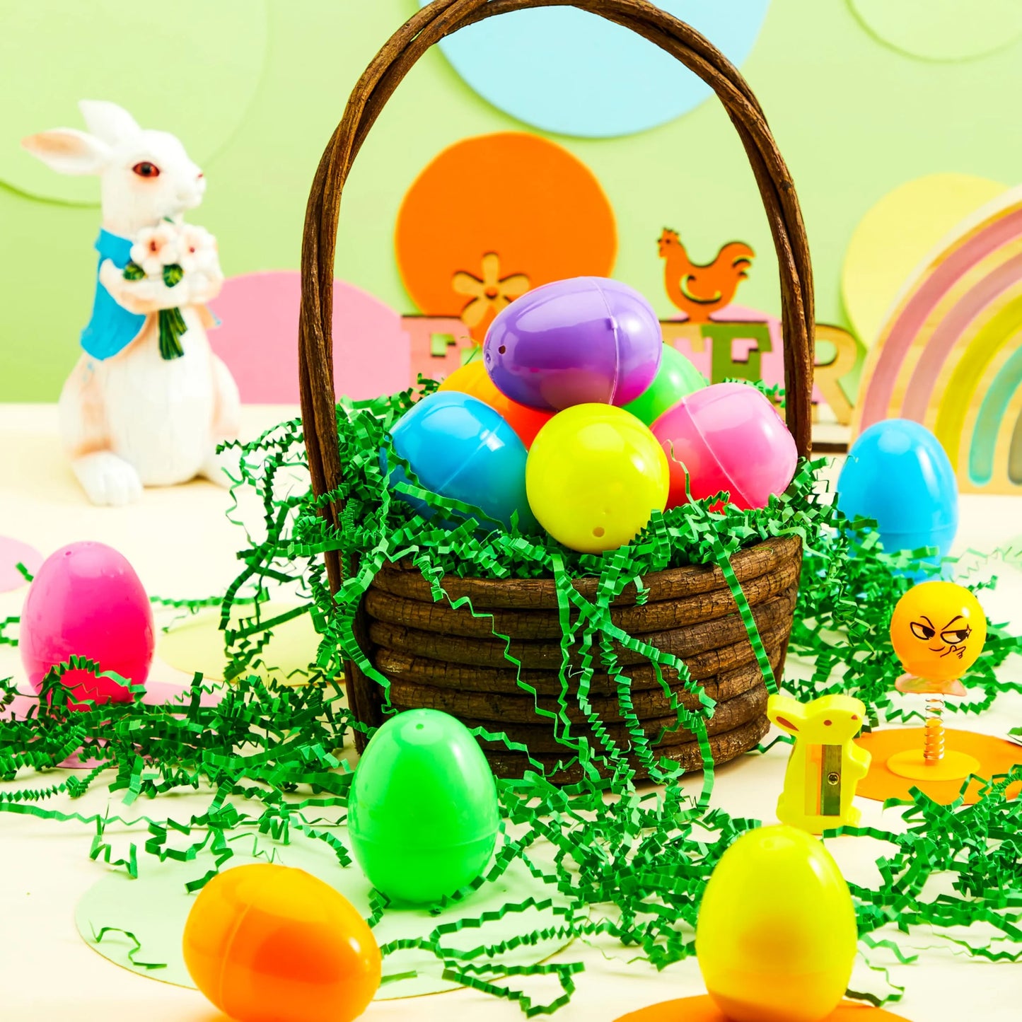 160 pre-filled Easter eggs with assorted toys, Easter eggs filled with Easter baskets