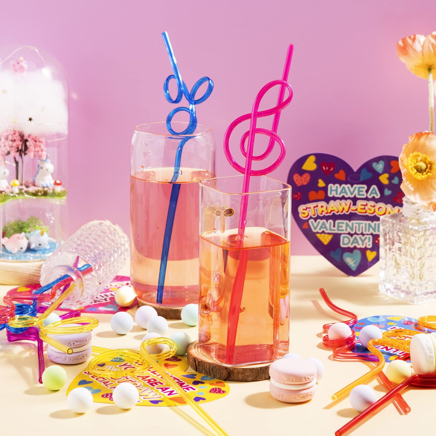 28 Packs Valentines Day Cards with Gift Colorful Crazy Loop Reusable Drinking Straws for Kids Valentine Party Favors Toy