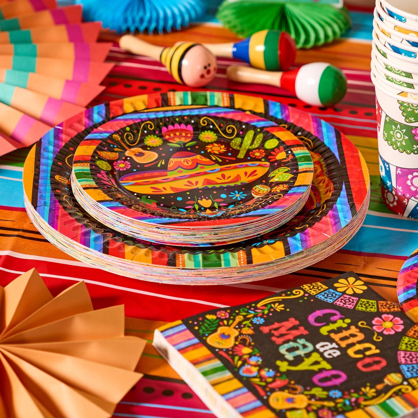 168 pieces of carnival party paper plates and napkins set for decorating Mexican themed parties